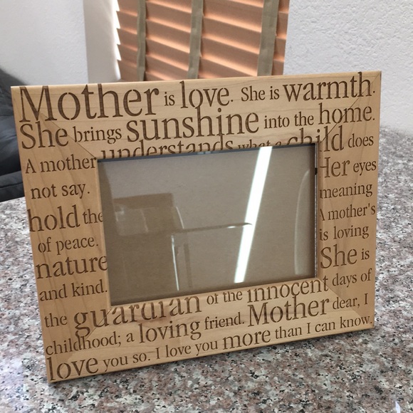 Mother’s Day wooden picture frame! New w/ out tag! - Picture 1 of 4